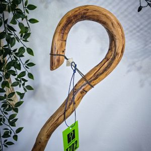 Special Κρητική Κατσούνα Στιβαρού τύπου για μερακλήδες. Ξύλο Πρίνου και ύψος 1,35 μ | ΚΩΔ 011125-ΤΖ02