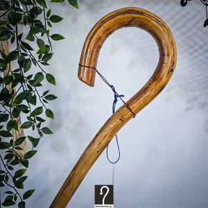 Κρητική Κατσούνα Ιδανική για πεζοπορία και κάθε είδους χρήση. Ξύλο Πρίνου και ύψος 1,54 μ | ΚΩΔ 011125-ΣΤ20