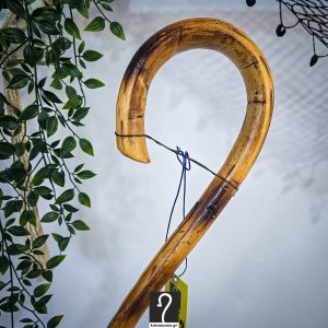 Κατσούνα αλφάδι, εντυπωσιακή κι ελαφριά για καθημερινή χρήση και στήριξη. Από ξύλο Συκιάς και Ύψος 1,23 μ | ΚΩΔ: 041125-ΜΣ23