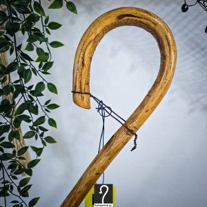 Κρητική Κατσούνα Ιδανική για καθημερινή χρήση και στήριξη από ξύλο Πρίνου και ύψος 1,17 μ | ΚΩΔ 041125-ΜΣ14