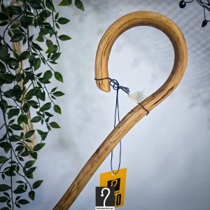 Κρητική Κατσούνα Ιδανική για καθημερινή χρήση και στήριξη από ξύλο Πρίνου και ύψος 1,07 μ | ΚΩΔ 041125-ΣΤ40