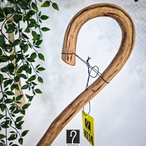 Special Κρητική Κατσούνα Ιδανική για πεζοπορία και κάθε άλλους είδους χρήση. Ξύλο Πρίνου και ύψος 1,17 μ | ΚΩΔ: 271225-ΜΣ14