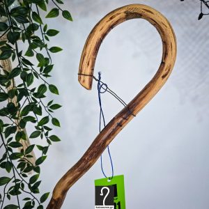 Αυθεντική Κρητική Κατσούνα Ιδανική για καθημερινή χρήση και στήριξη. Ξύλο Πρίνου και ύψος 1,14 μ | ΚΩΔ 271225-ΤΖ34