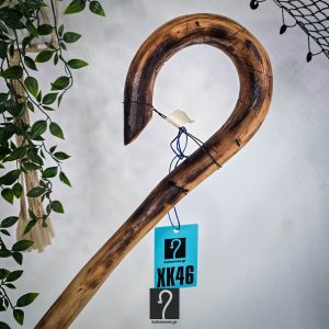 11 εκ περίμετρο Ανθεκτική κι Αυθεντική Στιβαρού Τύπου Κατσούνα Οικογενειακό κειμήλιο. Ξύλο Πρίνου, ύψος 1,44 μ | ΚΩΔ 300126-ΧΚ46