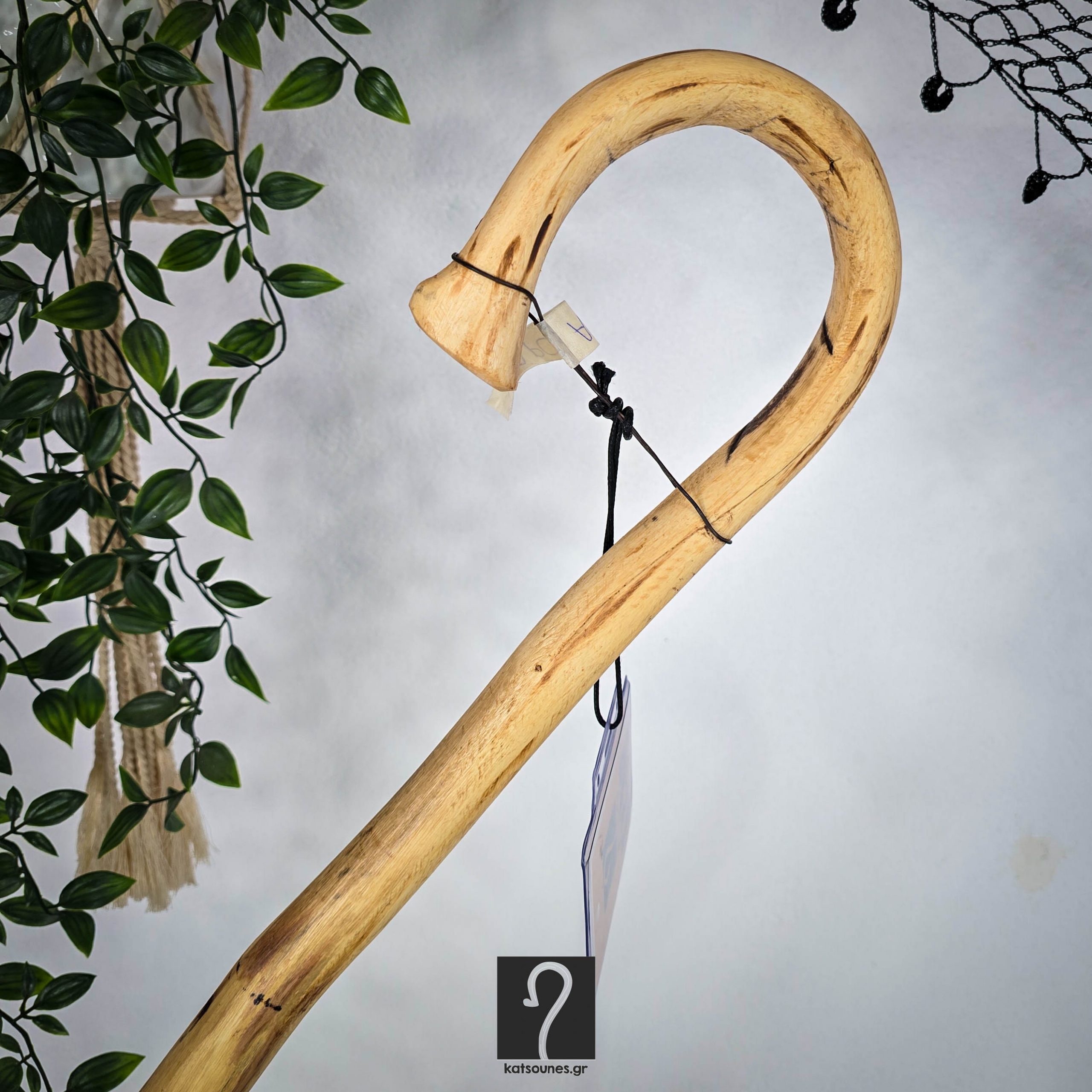 Vintage Κρητική Κατσουνα από ξύλο "Χαρουπιάς" και ύψος 1,29 μ | ΚΩΔ 300126-ΣΤ38
