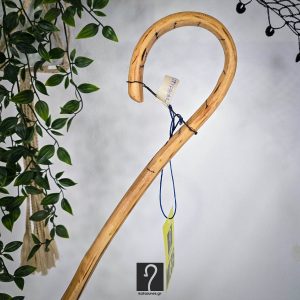 Αυθεντική Κρητική Κατσούνα για καθημερινή χρήση και στήριξη. Από ξύλο Αστύρακα 1,18 μ | ΚΩΔ 030226-ΜΣ35