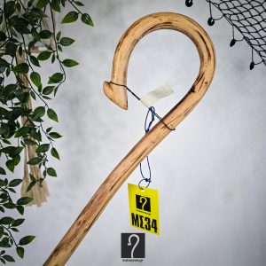 Κρητική Κατσούνα με ιδιαίτερο τελείωμα. Ιδανική για πεζοπορία και κάθε είδους χρήση. Ξύλο Πρίνου και ύψος 1,04 μ | ΚΩΔ: 060226-ΜΣ34