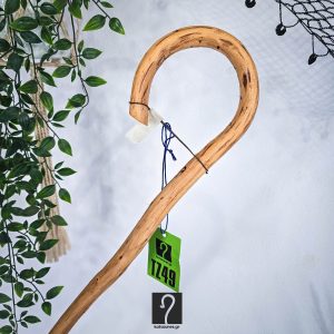 Κρητική Κατσούνα ιδανική για καθημερινή χρήση και μπαστούνι στήριξης, από ξύλο Πρίνου και ύψος 1,19 μ | ΚΩΔ 230326-ΤΖ49