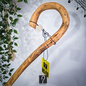 Special Κρητική Κατσούνα Ιδανική για πεζοπορία και κάθε είδους χρήση. Ξύλο Πρίνου και ύψος 1,10 μ | ΚΩΔ: 020526-ΜΣ49