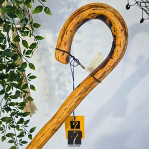Special Στιβαρού Τύπου Κρητική Κατσούνα. Εντυπωσιακή κι ανθεκτική από ξύλο Πρίνου, ύψος 1,30 μ | ΚΩΔ 290626-ΣΤ20