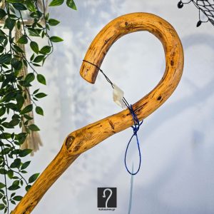 Αυθεντική Κρητική Κατσούνα Ιδανική για κάθε είδους χρήση. Ξύλο Πρίνου και ύψος 1,24 μ | ΚΩΔ: 290626-ΧΚ37