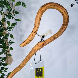Special Κρητική Κατσούνα με άγρια υφή και αντίθετο γύρισμα! Ανθεκτική για κάθε χρήση, από ξύλο Πρίνου και ύψος 1,28 μ | ΚΩΔ 300926-ΜΣ48