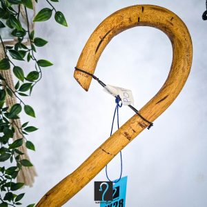 Κρητική κατσούνα ιδανική για κάθε χρήση, από ξύλο Ροδιάς, άγρια υφή,  ύψος 1,22 μ | ΚΩΔ 131026-ΧΚ28